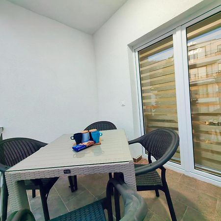 Mialex Apartments Dobra Voda Eksteriør bilde