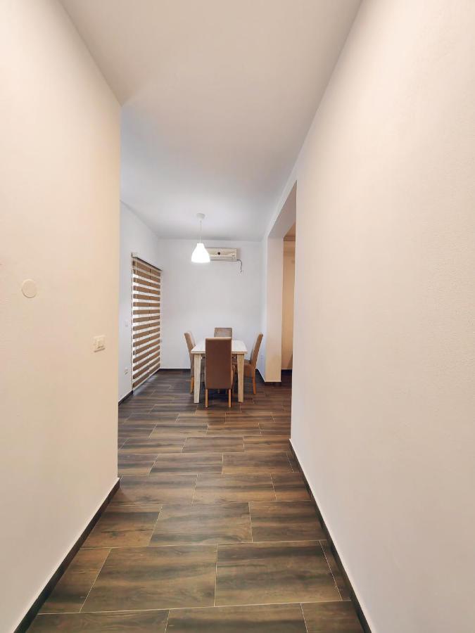 Mialex Apartments Dobra Voda Eksteriør bilde