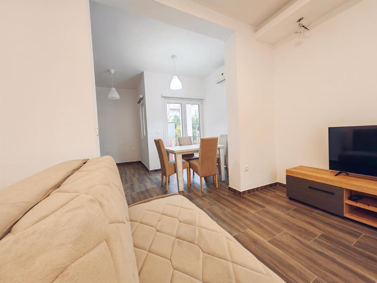 Mialex Apartments Dobra Voda Eksteriør bilde