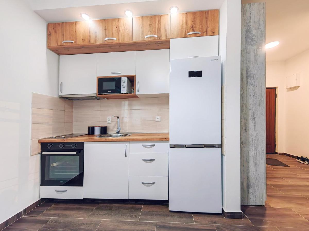 Mialex Apartments Dobra Voda Eksteriør bilde