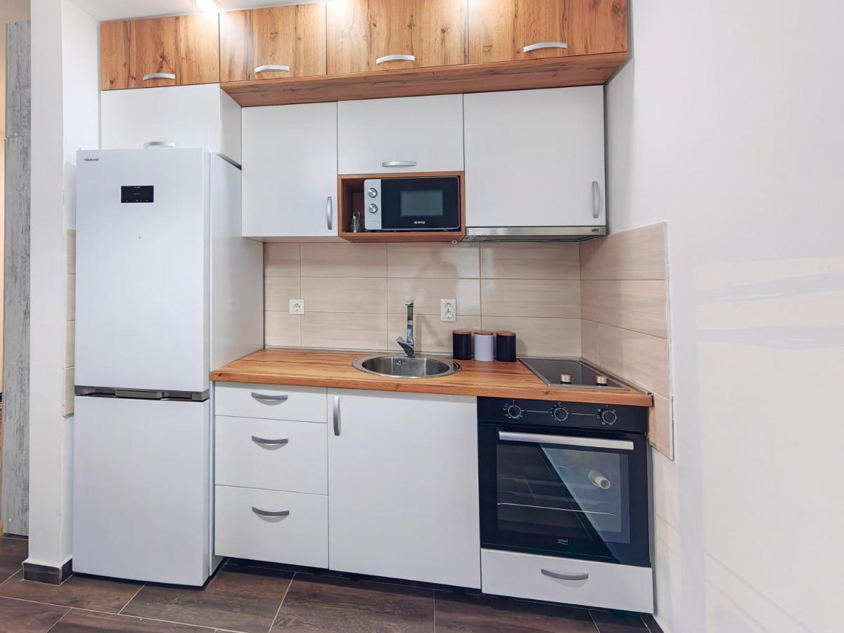 Mialex Apartments Dobra Voda Eksteriør bilde