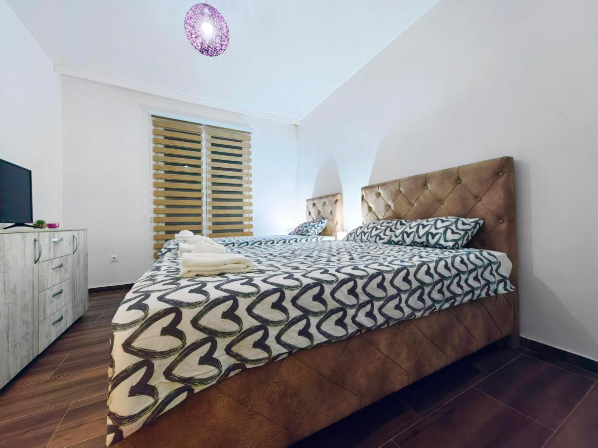 Mialex Apartments Dobra Voda Eksteriør bilde